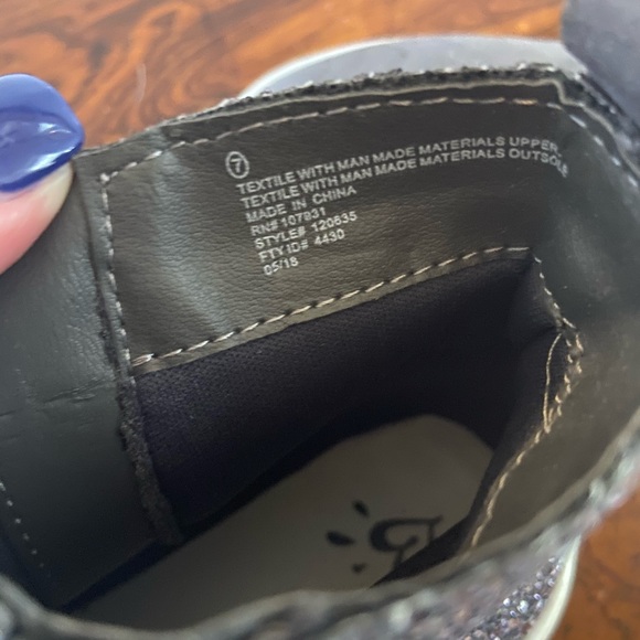 Gray suede and sparkle Justice ankle boots 7 NWT - Picture 5 of 6